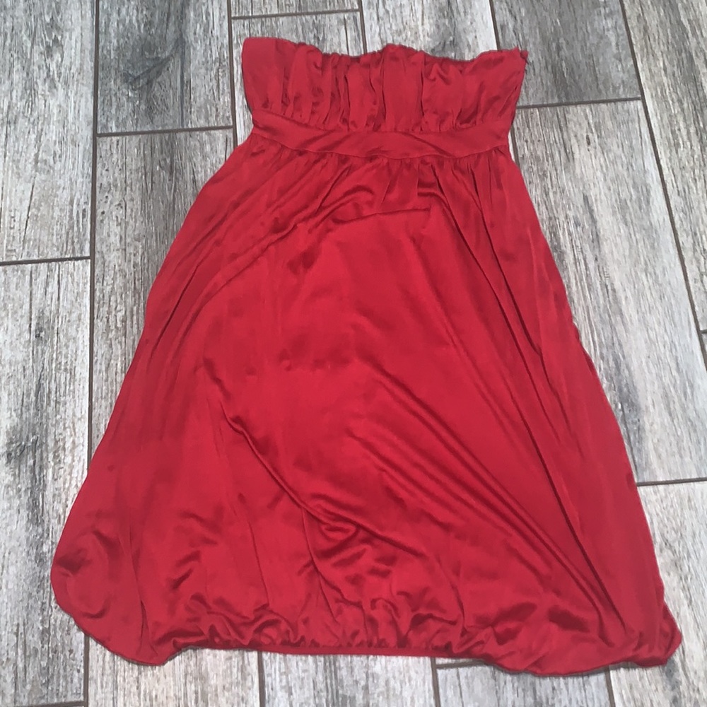 Banana Republic Silk Strapless Bubble Hem Dress 6 Merlot